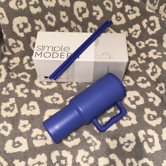 New Simple Modern TREK 40oz Tumbler in Very Peri 😍 - Picture 17 of 17